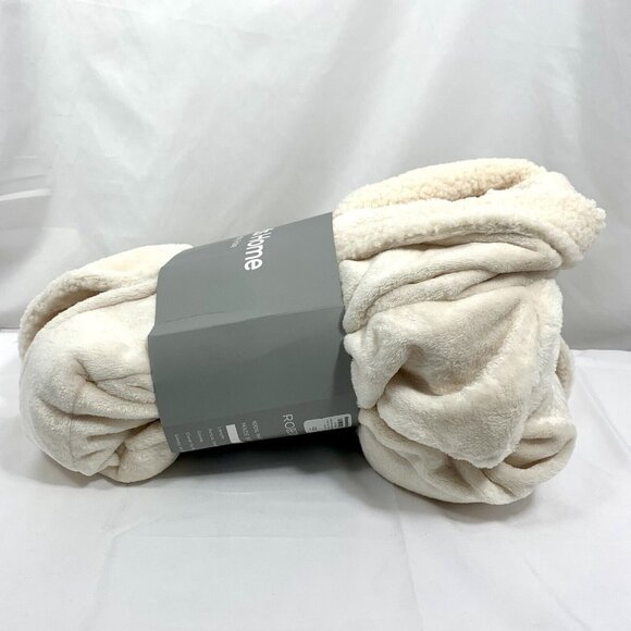 KIRKLAND Women's “Ivory Poodle Fur” Robe Size Small S/M Fleece Lined NWT - Picture 3 of 7